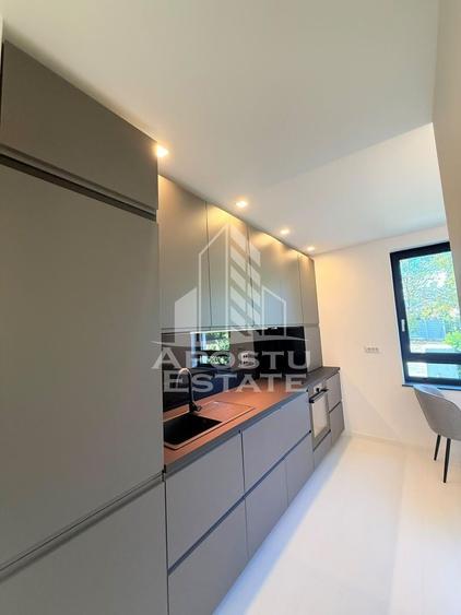 Apartament cu 2 camere nedecomandat, mobilat în Dumbrăvița