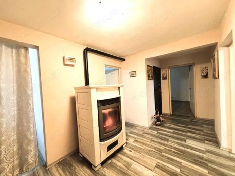 Casă cu 3 camere cu Teren 500 Mp în Central