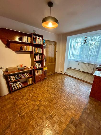 Apartament cu 2 camere semidecomandat în Decebal