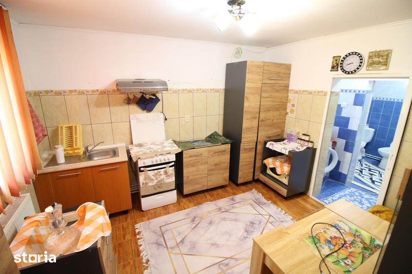 Casă cu 3 camere cu Teren 1140 Mp în Tulucești