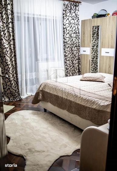 Apartament cu 4 camere decomandat în Girocului