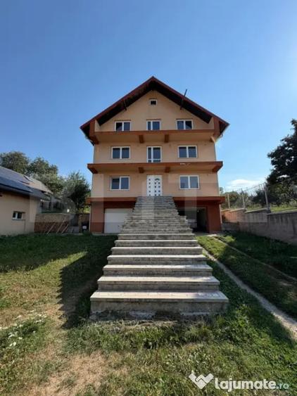 Casă cu 2 camere cu Teren 700 Mp în Central