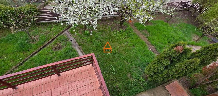 Casă individuală cu 4 camere cu Canalizare în Bucium