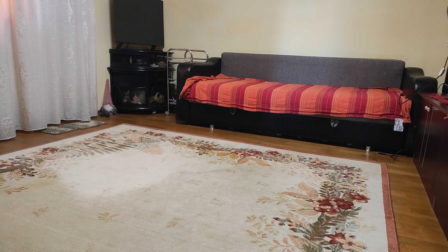 Apartament cu 2 camere decomandat în Calea București