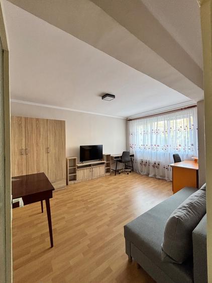 Apartament cu 2 camere decomandat în Nufărul