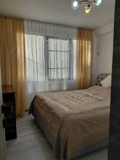 Apartament cu 2 camere semidecomandat în Independenței
