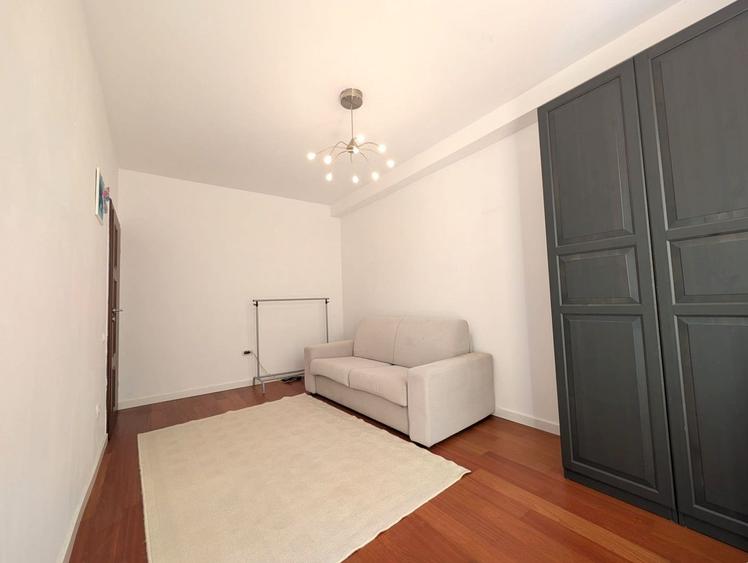 Apartament cu 3 camere decomandat, mobilat în Jiului