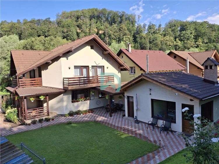 Casă individuală cu 5 camere cu Teren 700 Mp în Dâmbul Morii