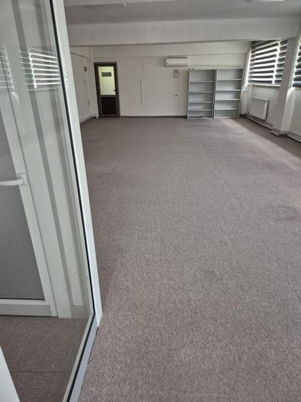 Spațiu comercial, de 80 mp, în Exterior Vest