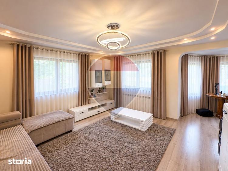 Casă cu 5 camere cu Teren 2082 Mp în Avrămeni