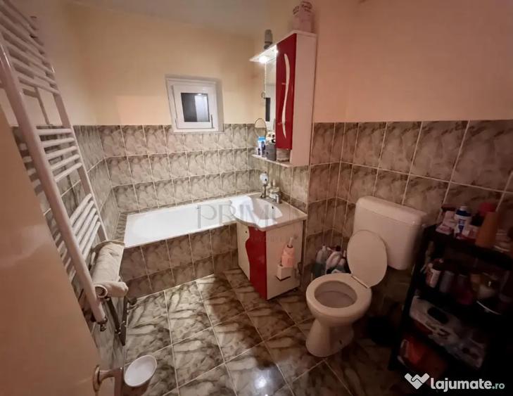 Apartament cu 3 camere decomandat, mobilat în Bucovina