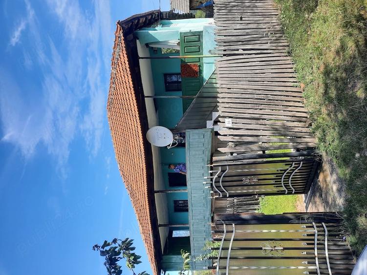 Casă cu 2 camere cu Teren 30 Mp în Târgu Logrești