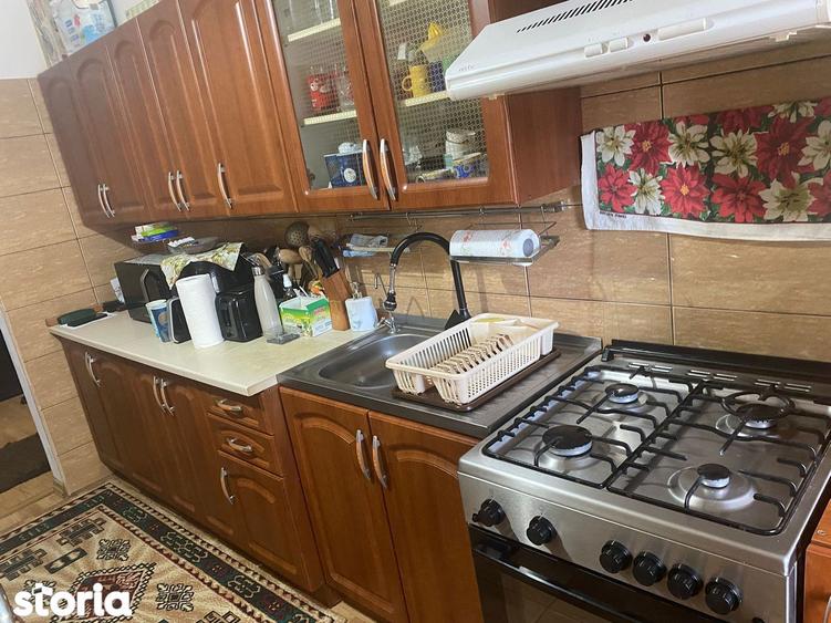 Apartament cu 2 camere decomandat în Km 5