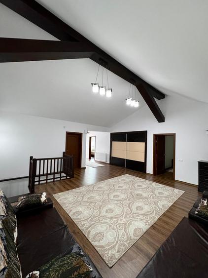 Vila de Vânzare în Cheia, Prahova - Relaxare și Confort într-un Cadru Natural - 24