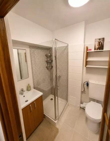 Apartament cu 3 camere decomandat, mobilat în Drumul Taberei