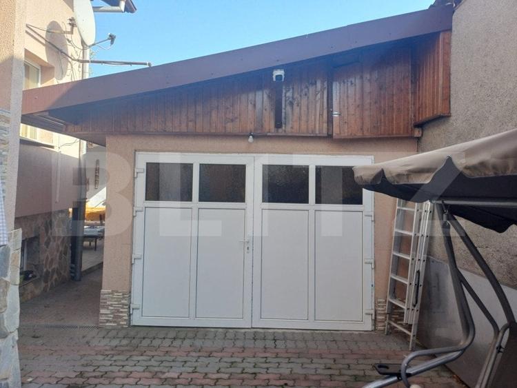 Casă individuală cu 7 camere cu Canalizare în Nord