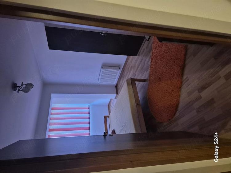 Inchiriez apartament 2 camere utilat si mobilat . Pret 1650lei - 2