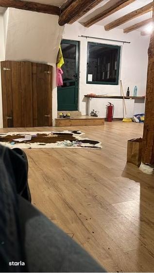 Casă cu 4 camere cu Teren 150 Mp în Săcuieu
