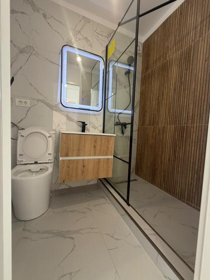 Apartament cu 2 camere decomandat în 1 Decembrie 1918