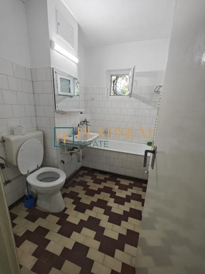 Apartament cu 2 camere semidecomandat, mobilat în Aradului