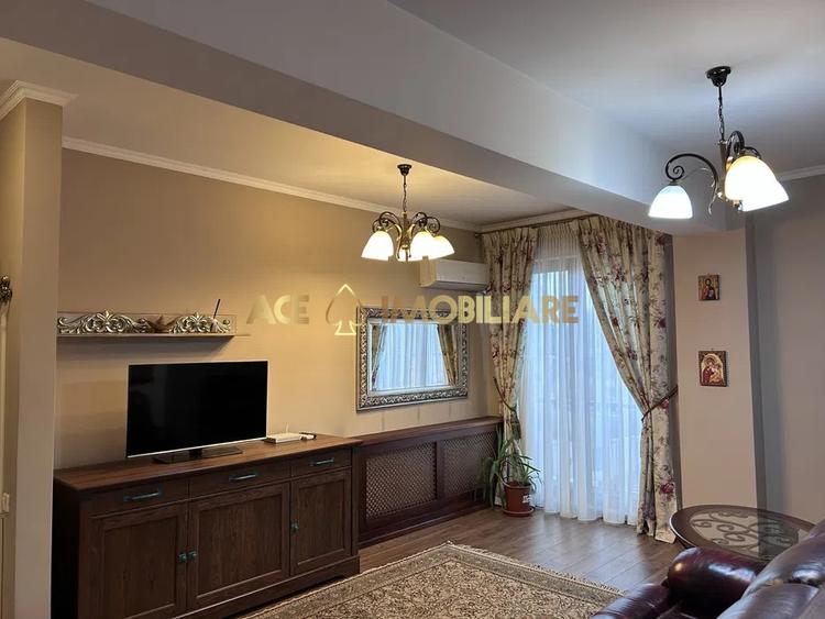 Apartament cu 2 camere semidecomandat, mobilat în Turda