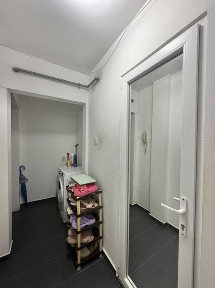 Apartament cu 2 camere nedecomandat, mobilat în P-ța Doina