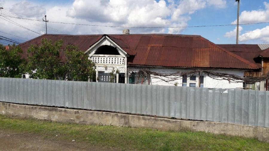 Casă individuală cu 5 camere cu Teren 1116 Mp în Nord