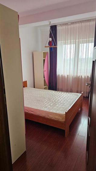 Apartament cu 2 camere decomandat în Sârbi