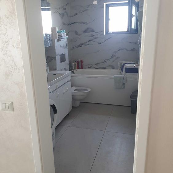 Casă cu 3 camere în Berceni