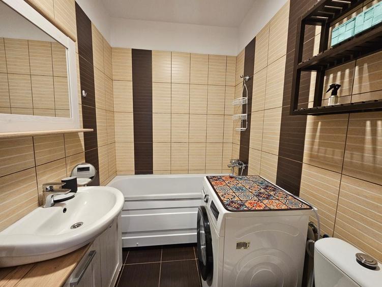 Apartament cu 2 camere decomandat în Lacul Morii