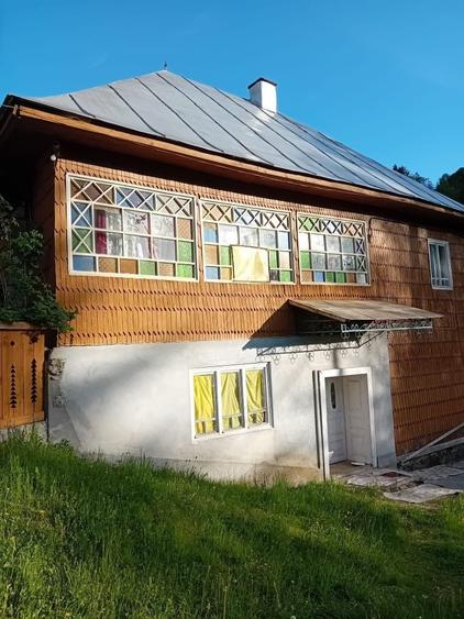 Casă cu 4 camere în Horea