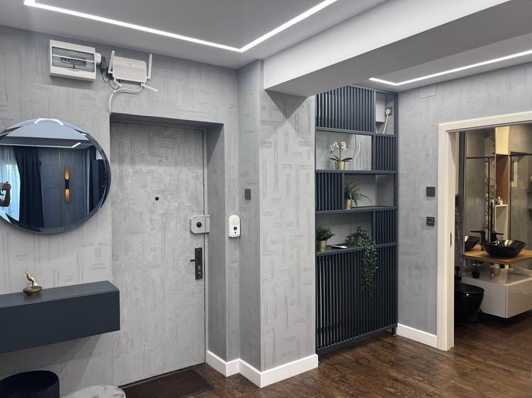 Apartament cu 2 camere decomandat, mobilat în Splaiul Unirii