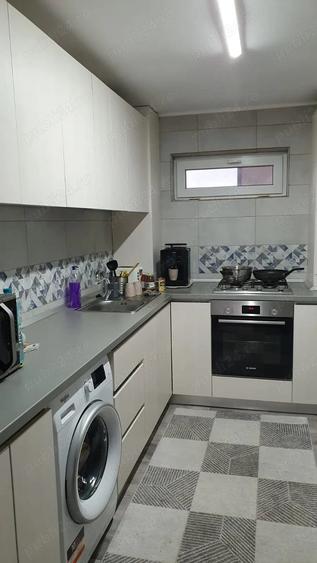 Casă cu 4 camere cu Teren 4472 Mp în Central