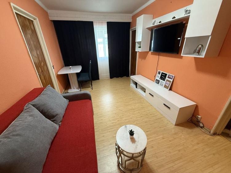 Apartament cu 2 camere semidecomandat în Trivale