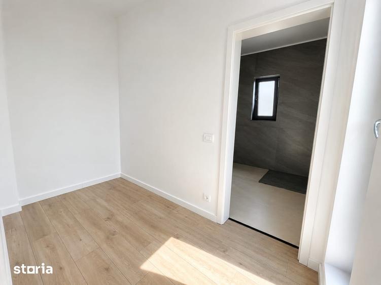 Casă cu 4 camere cu Teren 420 Mp în Domnești