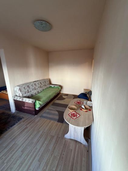 Apartament cu 2 camere semidecomandat în Micro 14