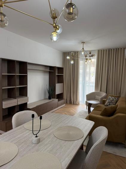 Apartament cu 3 camere decomandat în Pipera