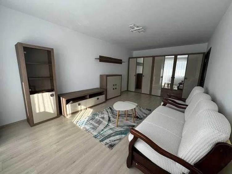 Apartament cu 2 camere decomandat în Sânpetru