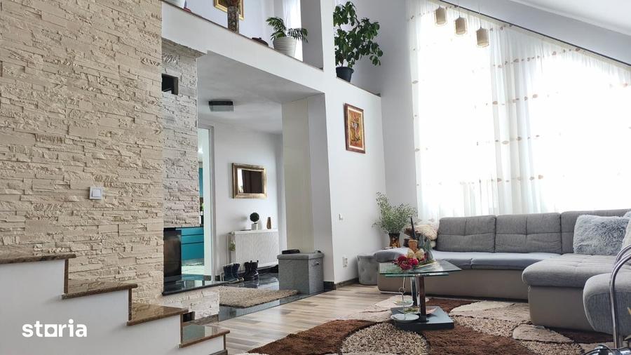 Casă cu 3 camere cu Teren 569 Mp în Central