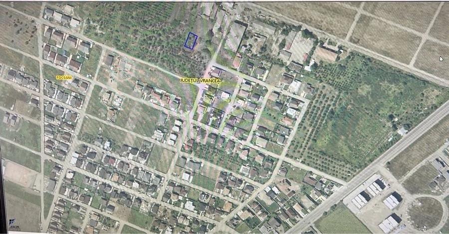 Teren de 422 mp, în Central