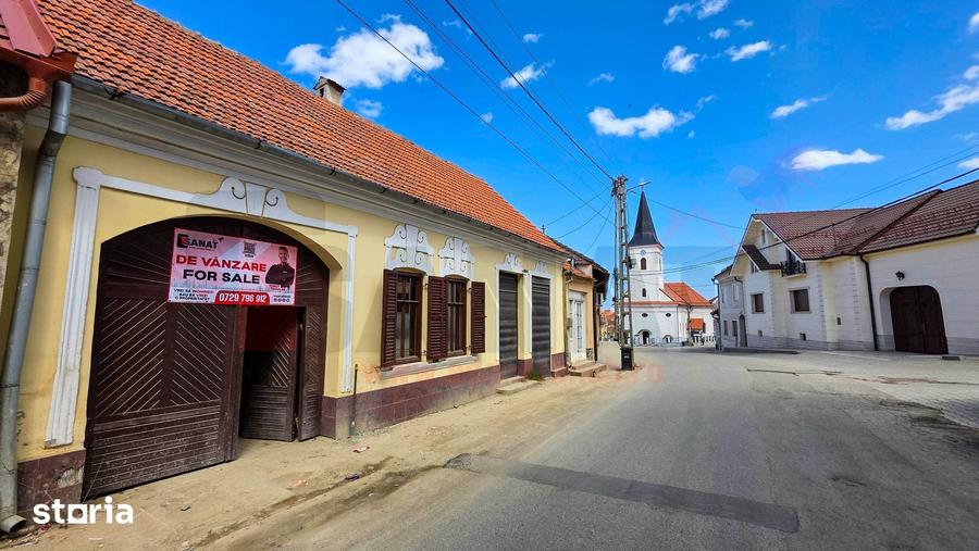Casă cu Teren 443 Mp în Poiana Sibiului