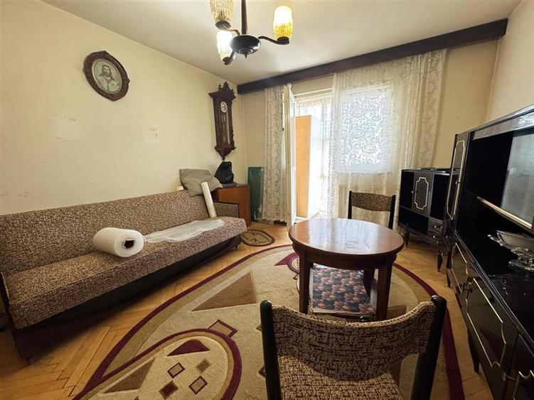 Apartament 2 camere cu balcon zona Cedonia - 1