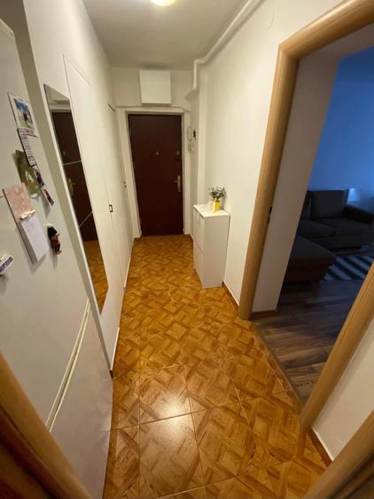Apartament cu 2 camere circular în Bucur Obor