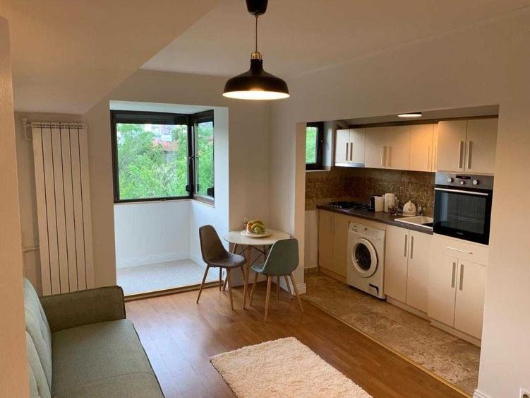 Apartament cu 2 camere semidecomandat în Floreasca