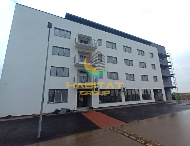 Apartament cu 3 camere decomandat în Berceni