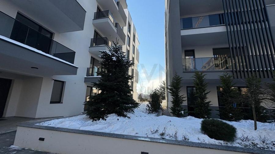 Apartament cu 2 camere semidecomandat în Pipera