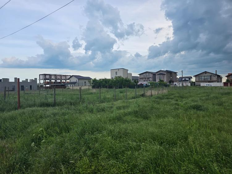 Teren Construcții intravilan de 4000 mp, în Tuzla