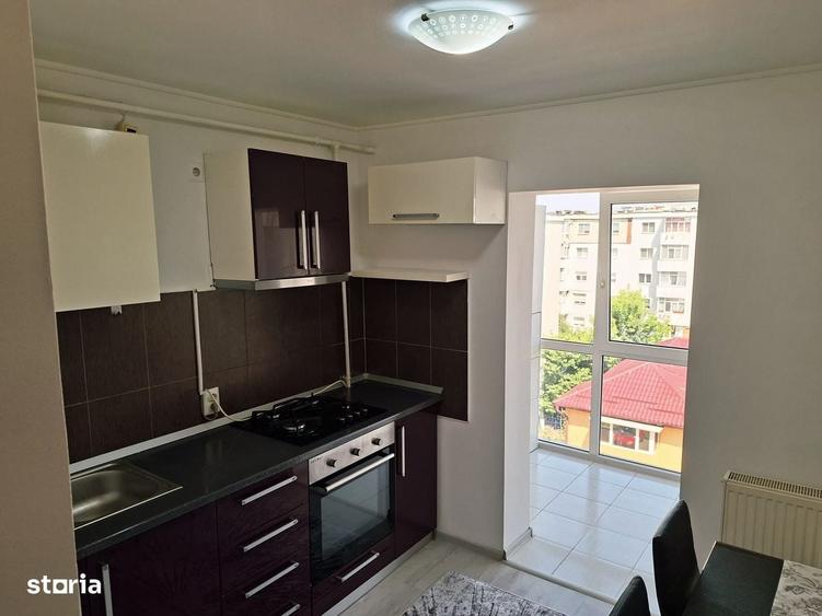 Apartament cu 2 camere decomandat în Popa Șapcă