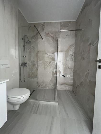 Apartament cu 2 camere decomandat în Giroc