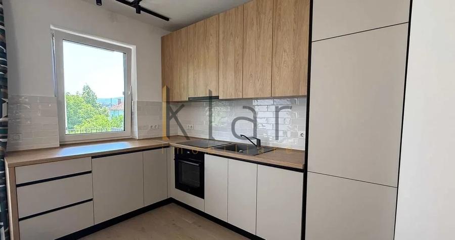Apartament cu 2 camere semidecomandat, mobilat în Mărăști